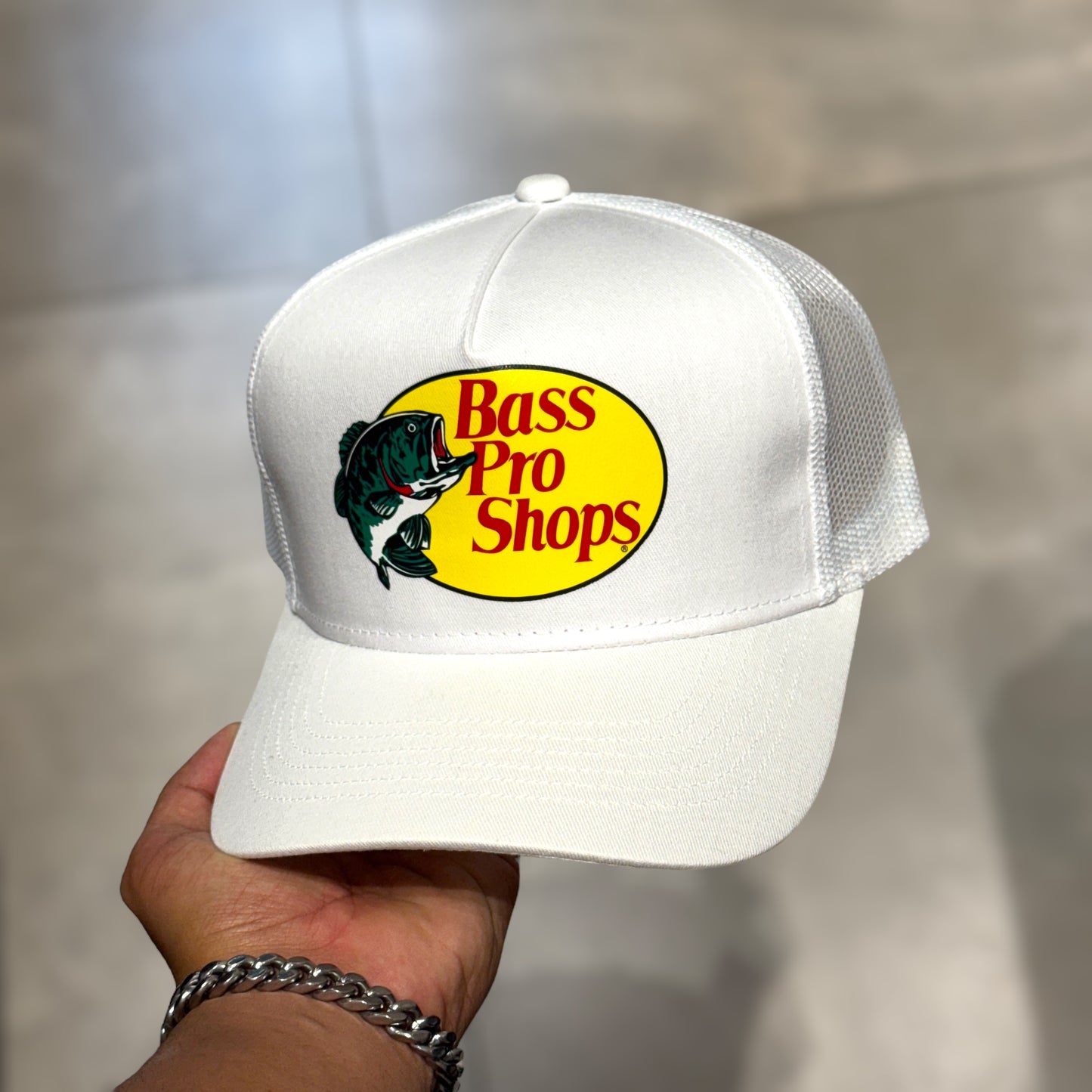 BASS PRO SHOPS CLASIC WHITE