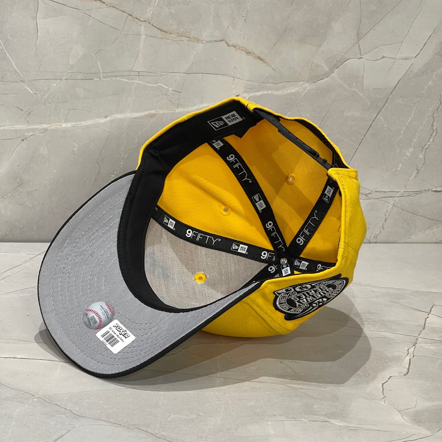 9FIFTY NY YANKEES YELLOW /BLACK STATUE