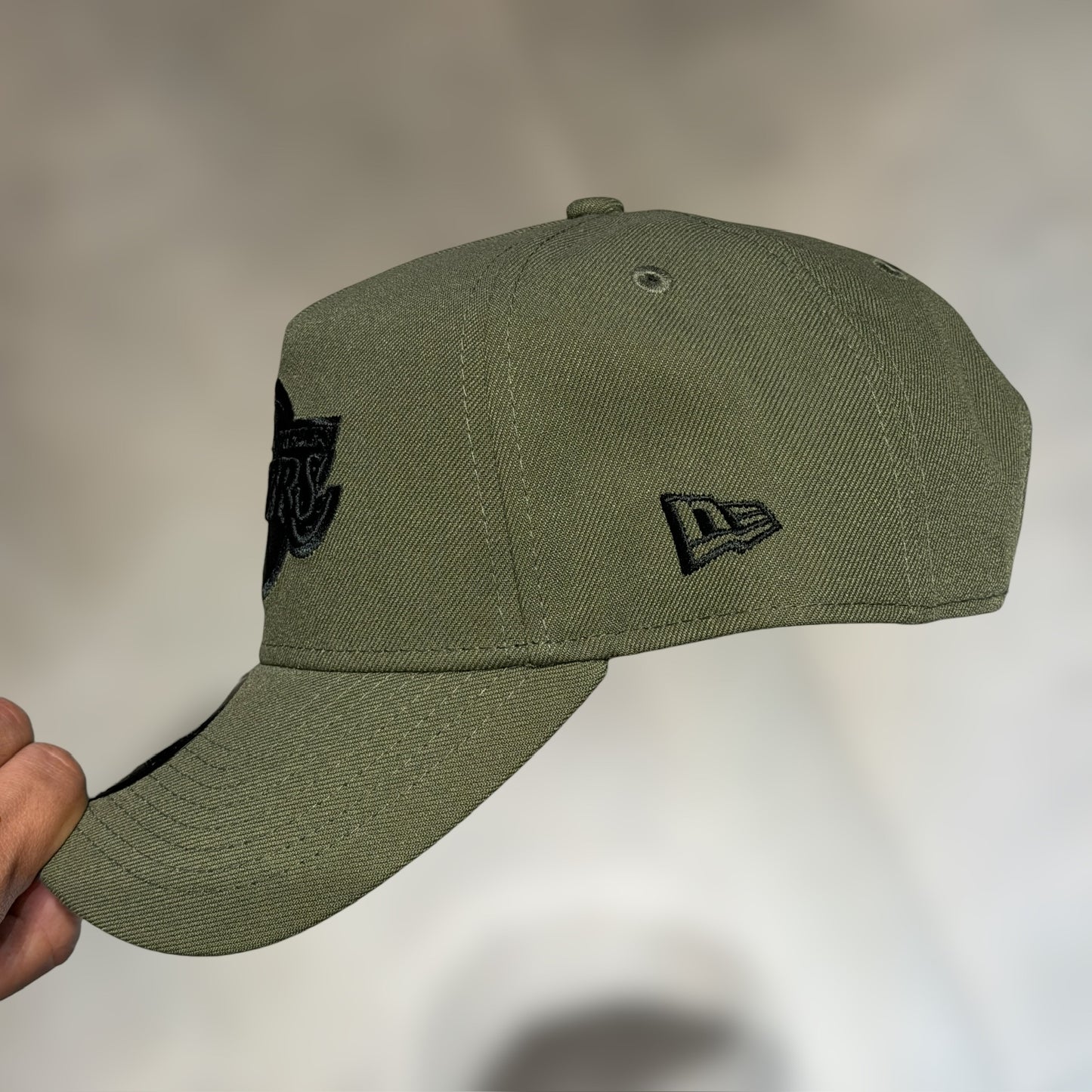 9FORTY A FRAME LOS LAKERS OLIVE GREEN BLACK LOGO