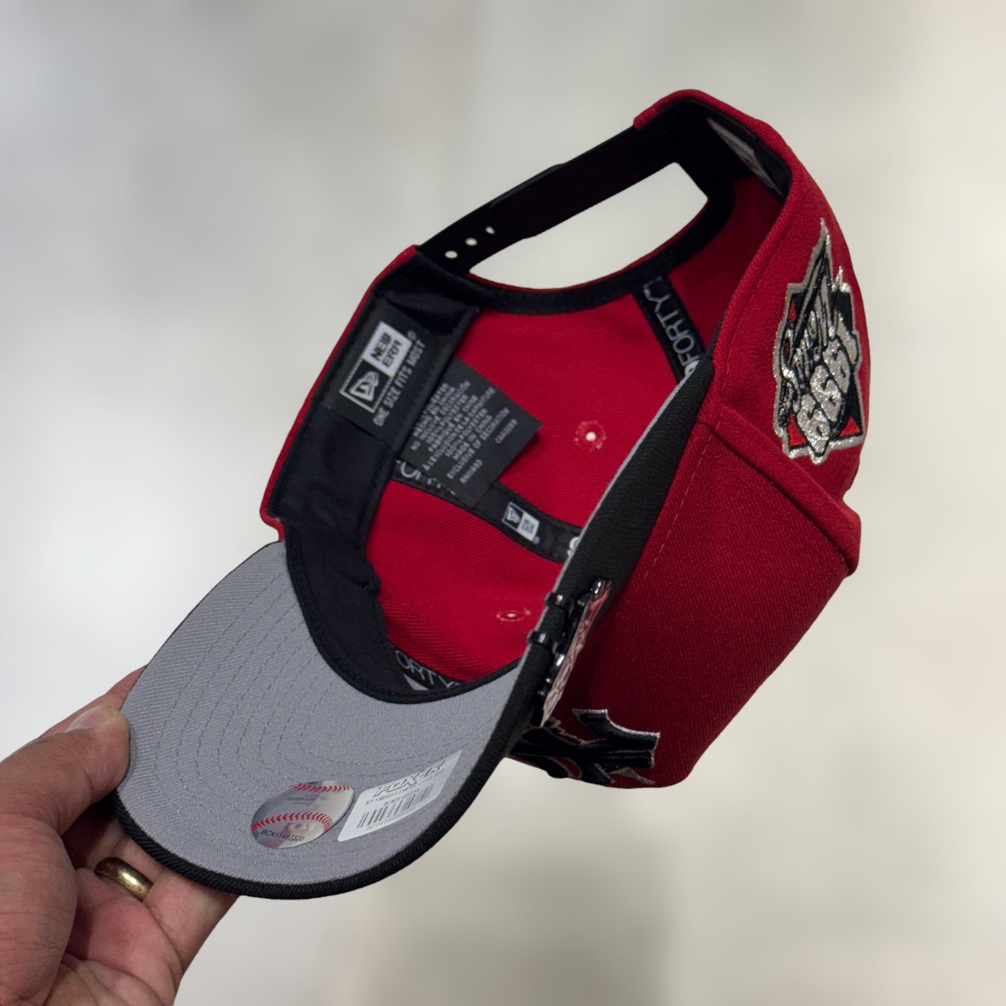 9FORTY A FRAME NY YANKEES EMPIRE STATE RED VISSERA BLACK WS 1999