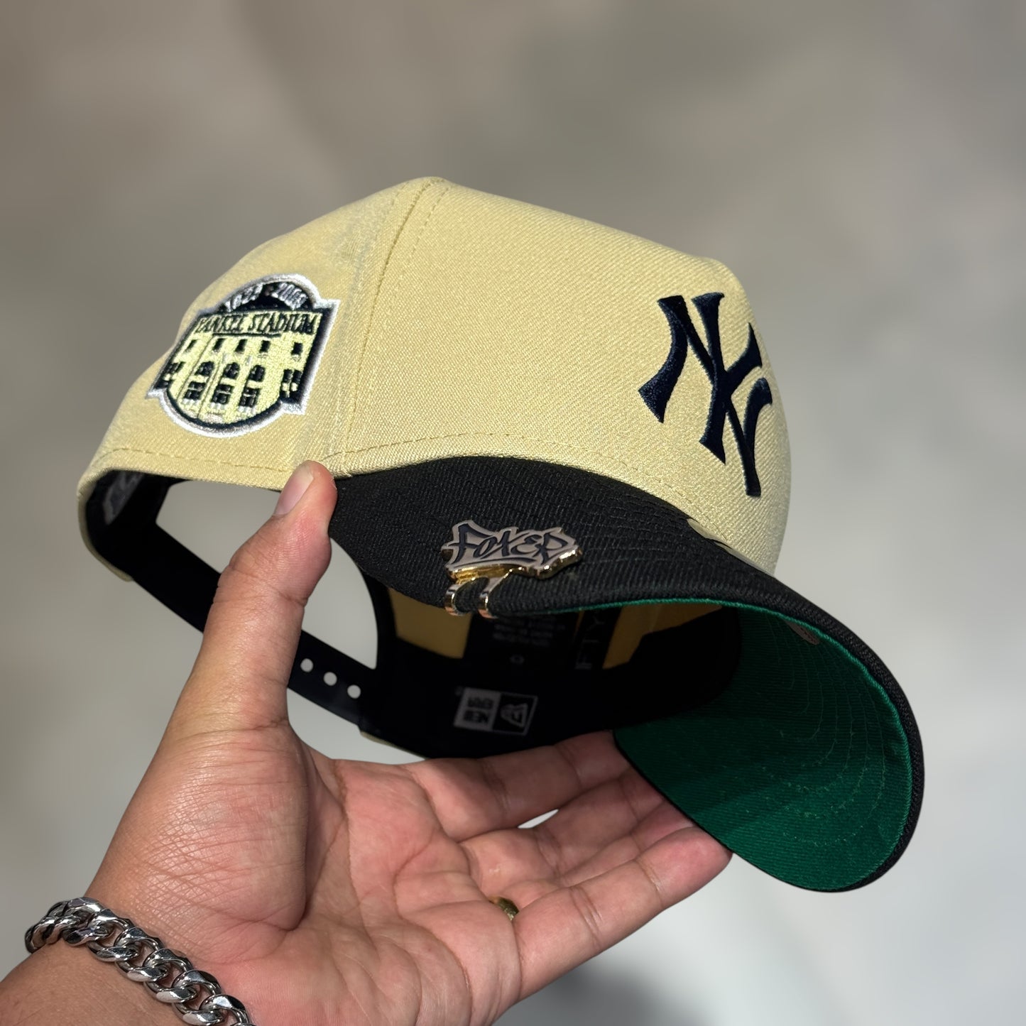 9FIFTY NY YANKEES CAQUI BLACK VISOR PATCH