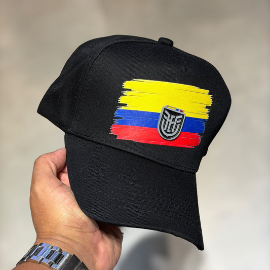 Gorra Ecuador negra FEF placa metálica