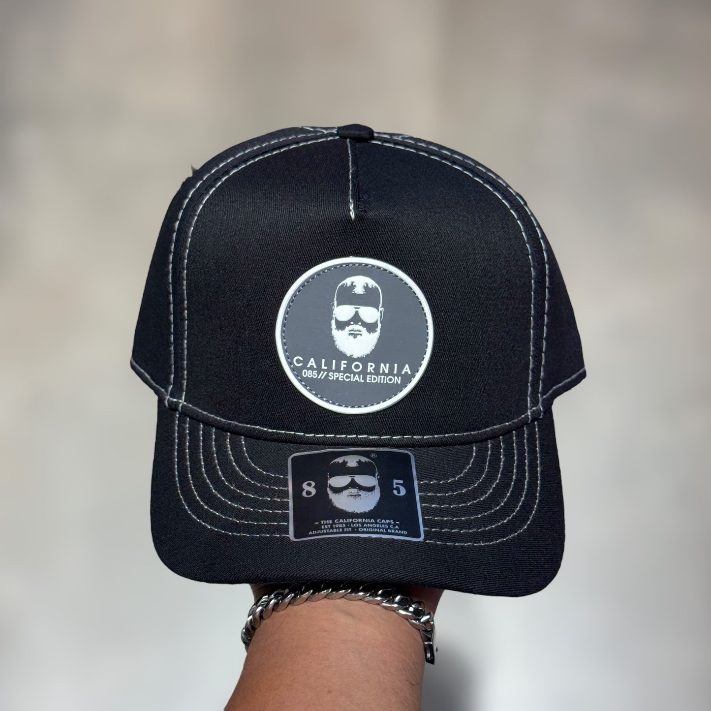 CALIFORNIA BLACK UNDERLINE WHITE