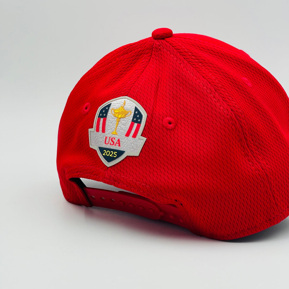 9FORTY CROWN USA RED + PIN METÁLICO