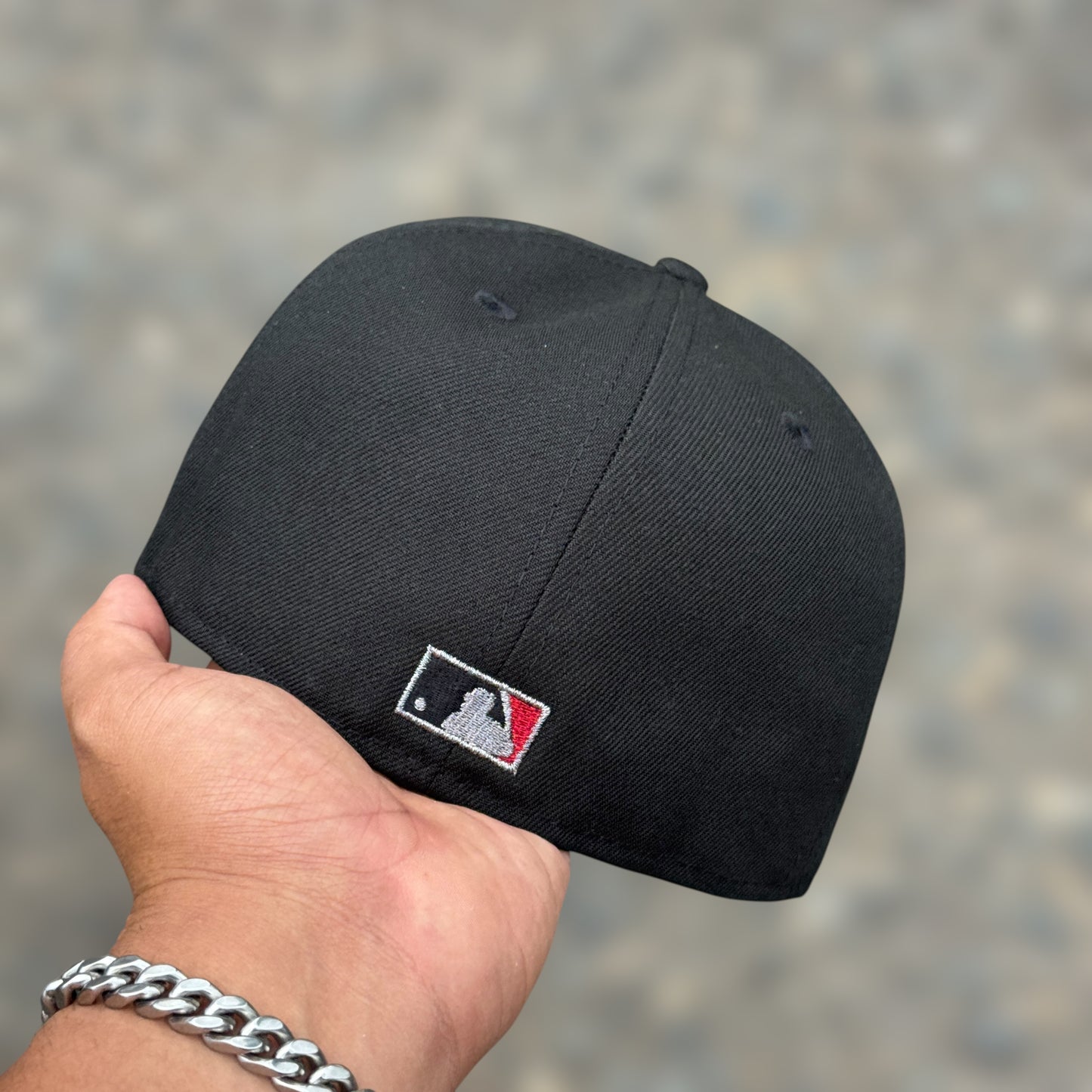 59FIFTY PIRATES PITTSBURGH RETRO LOG BLACK RED UNDERVISOR