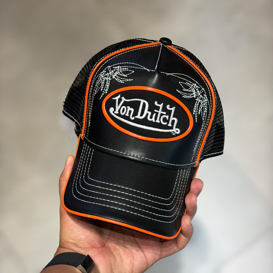Von Dutch black cuero