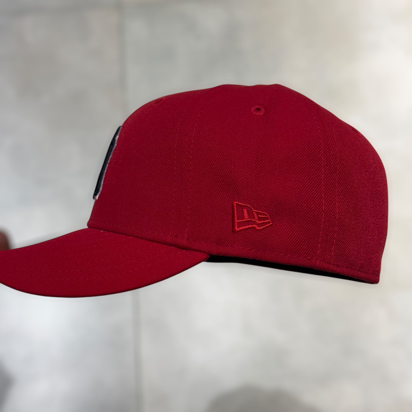 59FIFTY NY YANKEES RED BLACK LOGO WS 1999