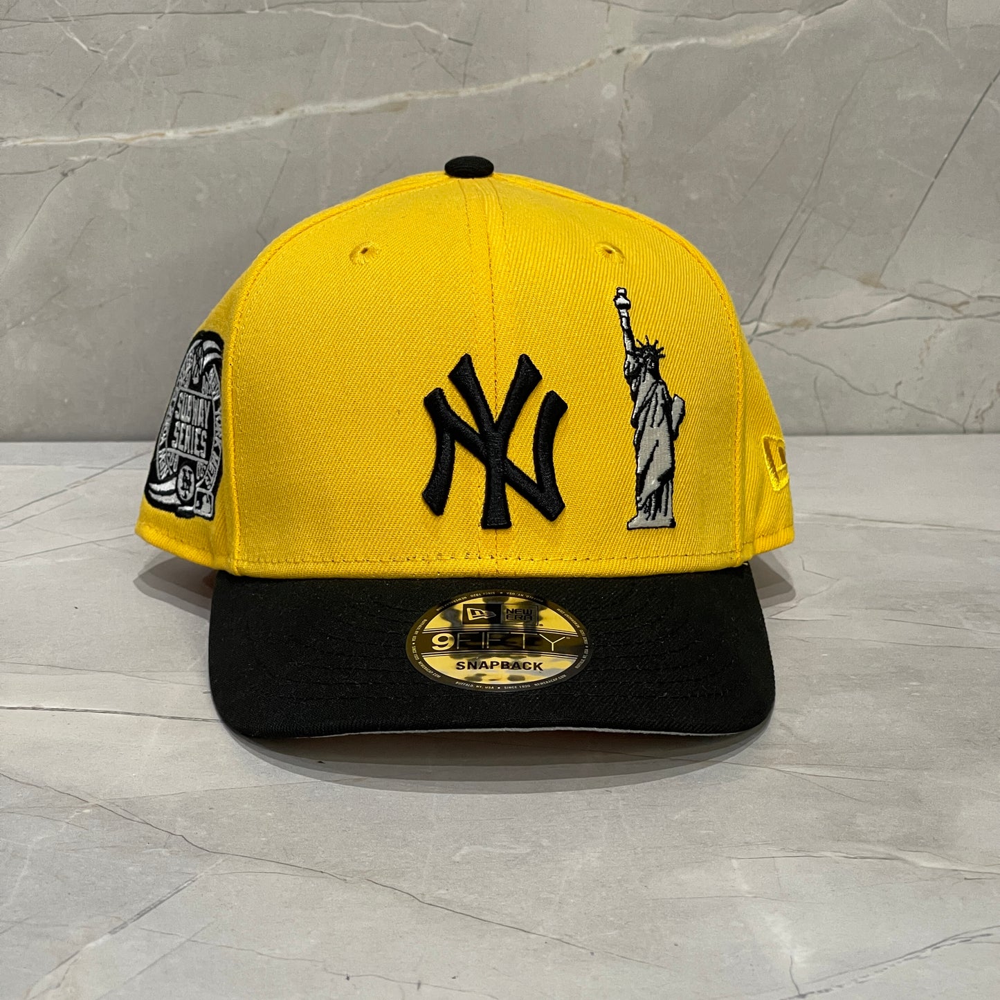 9FIFTY NY YANKEES YELLOW /BLACK STATUE