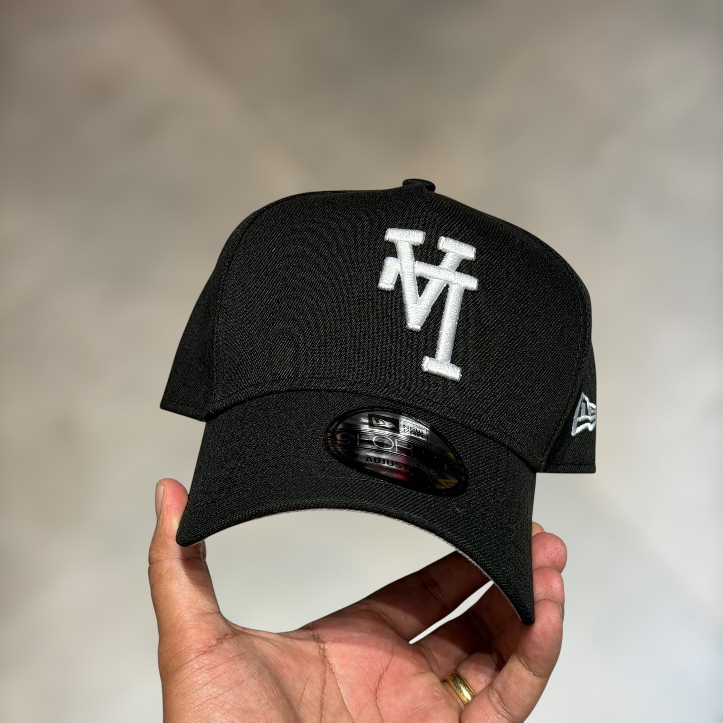 9FORTY A FRAME LA DODGERS BLACK WHITE LOGO UPSIDE
