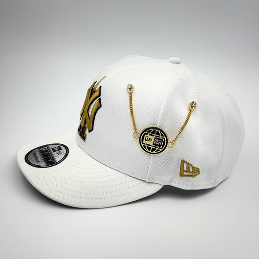 PIN CADENA NEW ERA 100 AÑOS