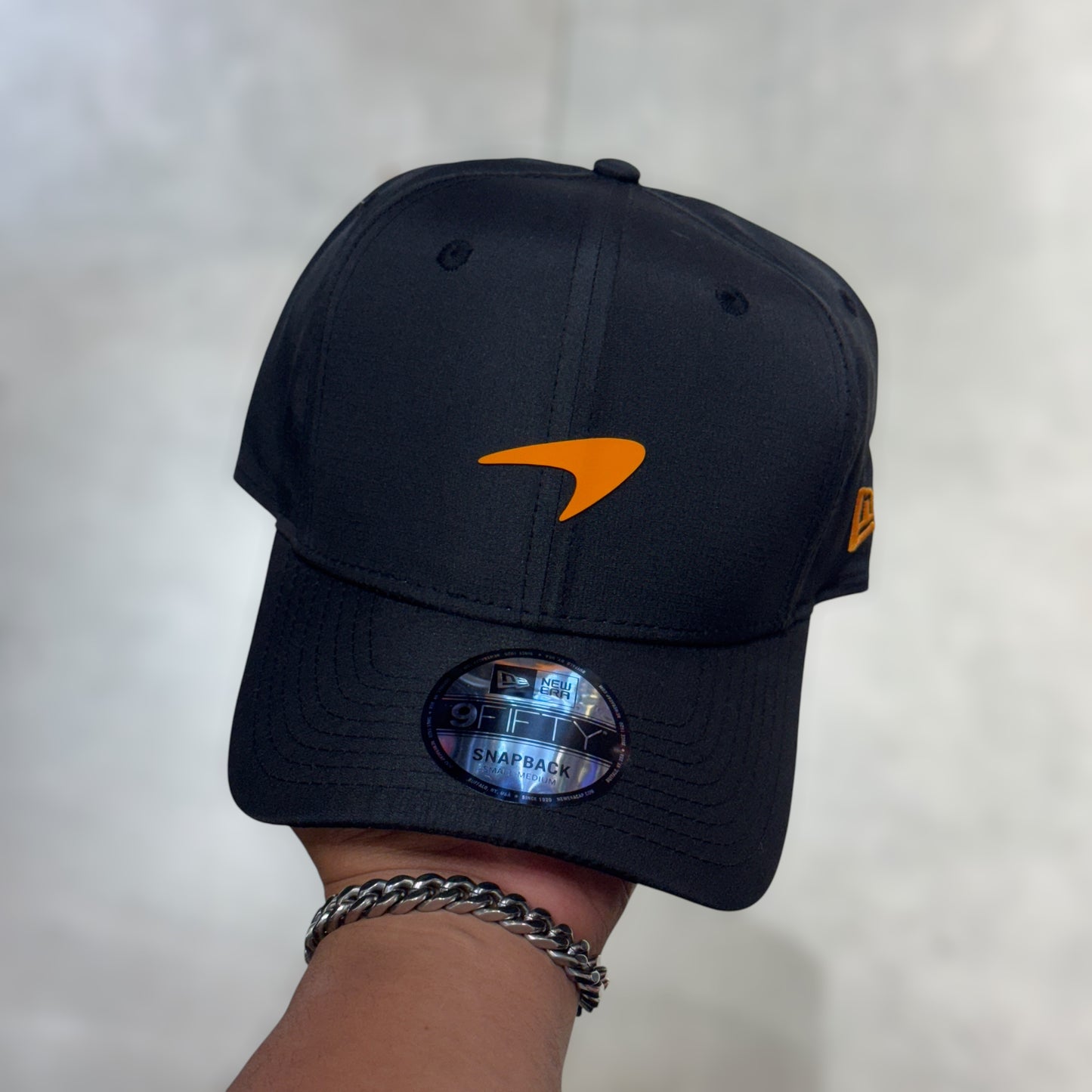 MC LAREN BLACK ICON