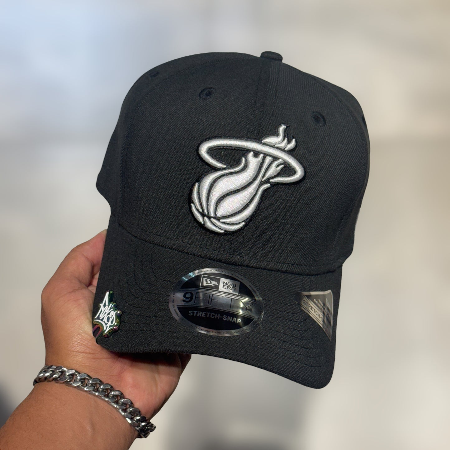 9FIFTY MIAMI HEAT BLACK WHITE LOGO