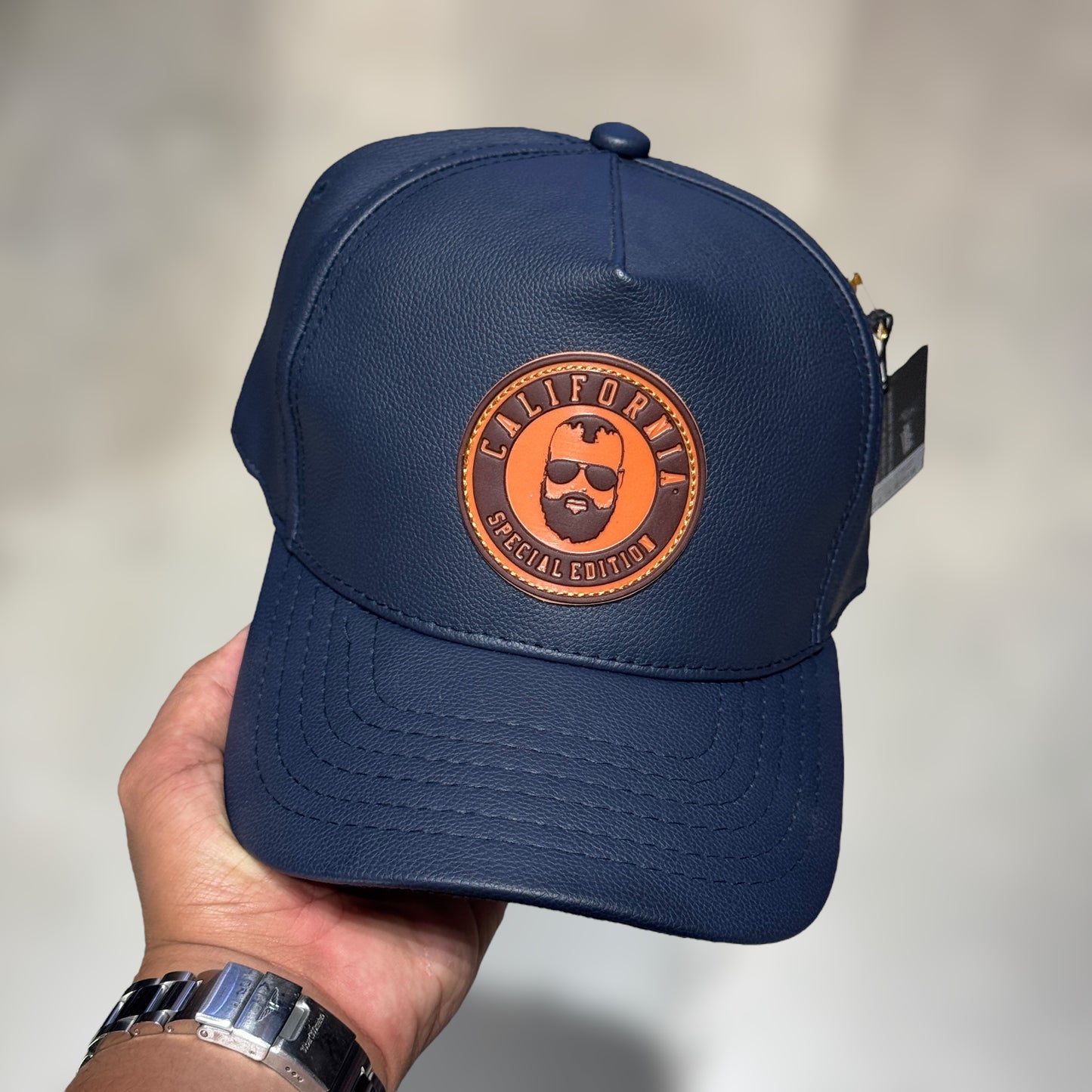 CALIFORNIA DE CUERO AZUL