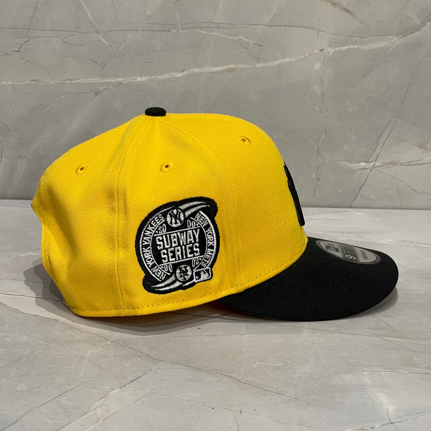 9FIFTY NY YANKEES YELLOW /BLACK STATUE