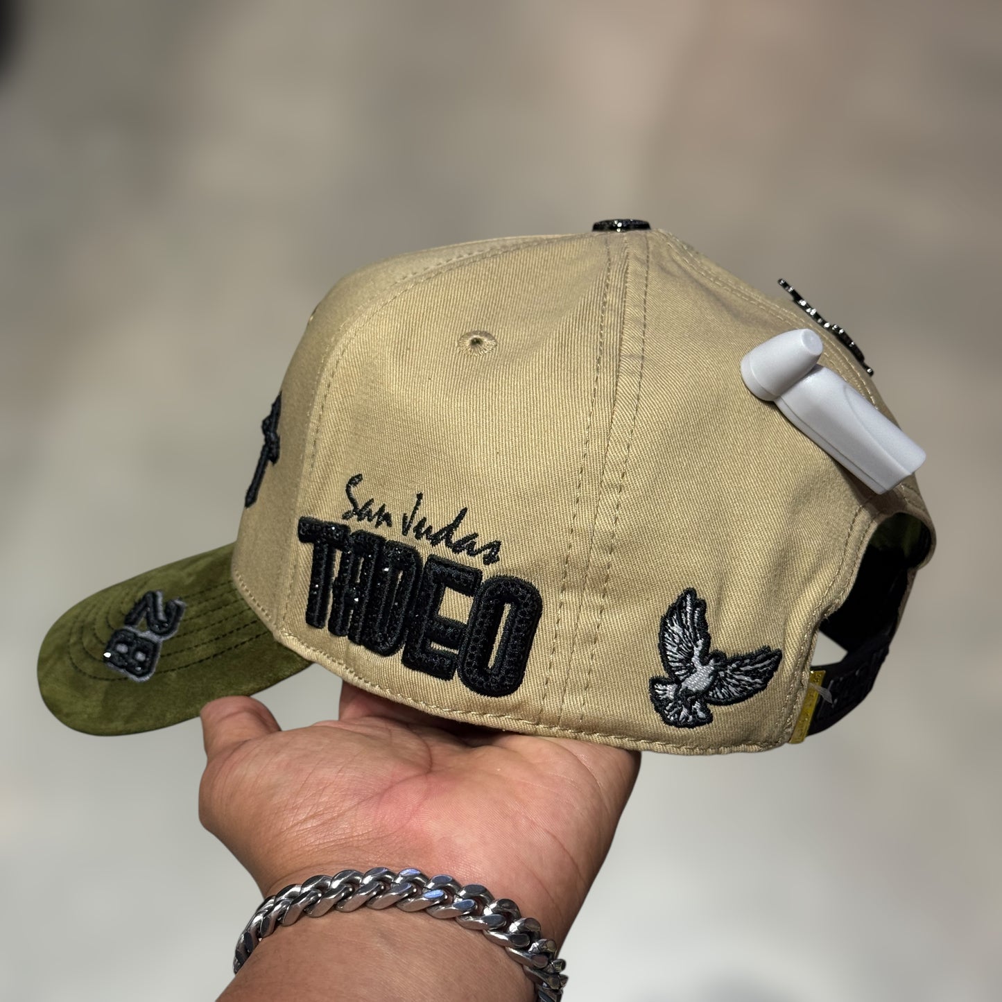 SAN JUDAS TADEO BEIGE / BÉLICA