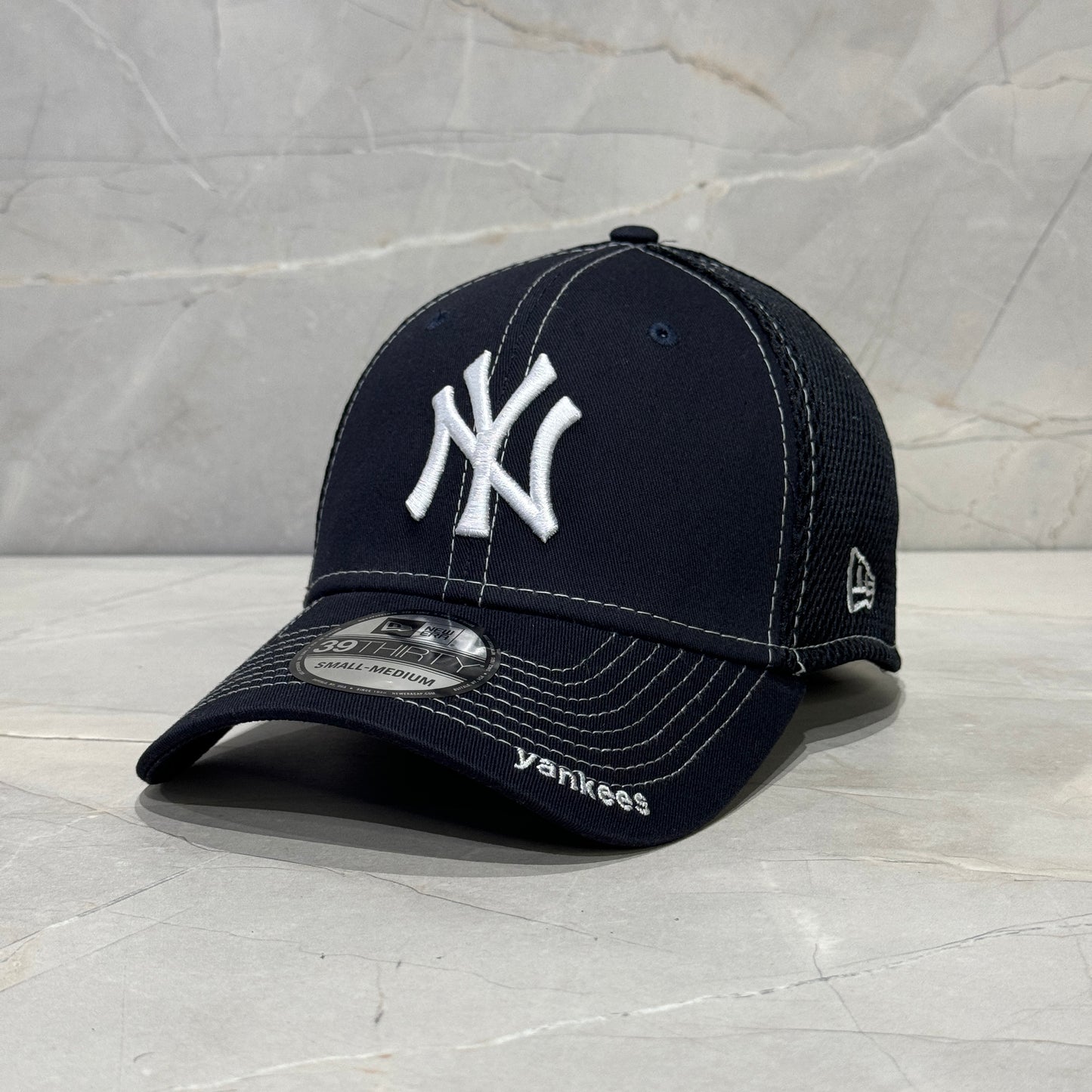 3930 NY YANKEES LINE