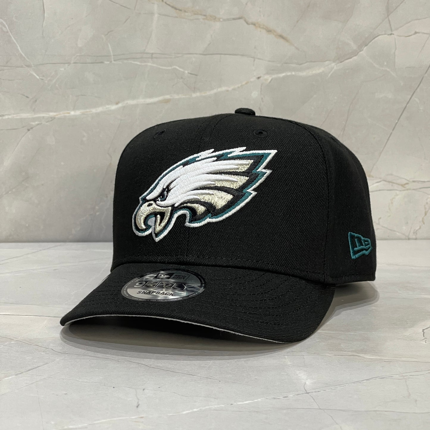 9FIFTY PHILADELPHIA EAGLES BLACK WHITE LOGO