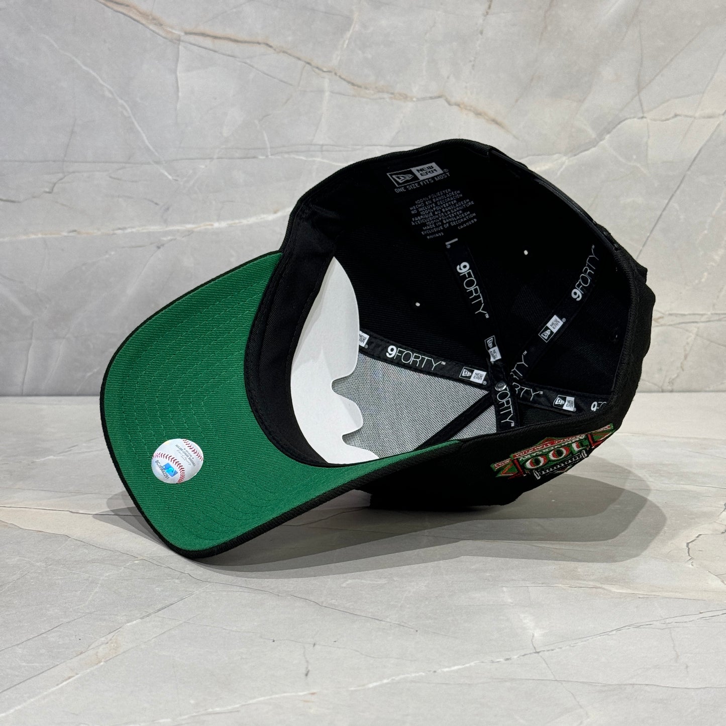9FORTY AFRAME NY YANKEES BLACK CHRISTMAS 100TH