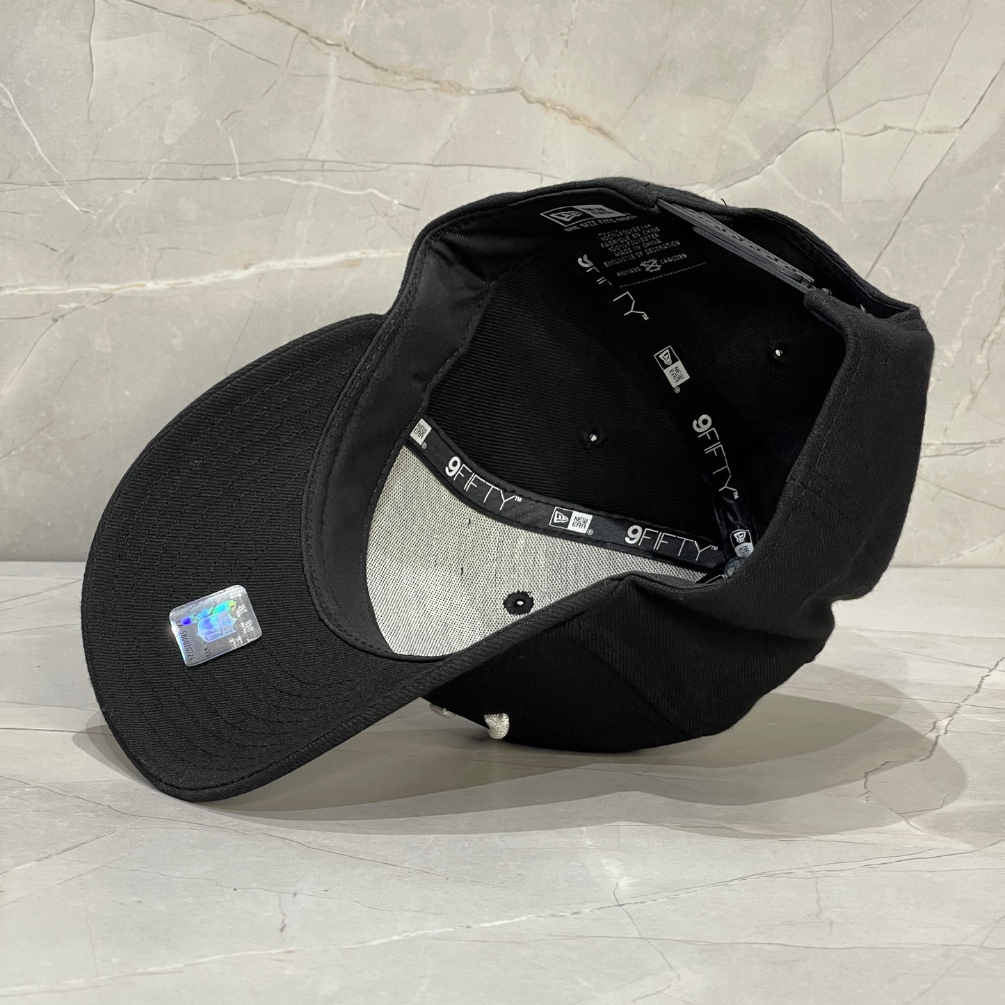 9FIFTY CAROLINA PANTHERS BLACK WHITE LOGO