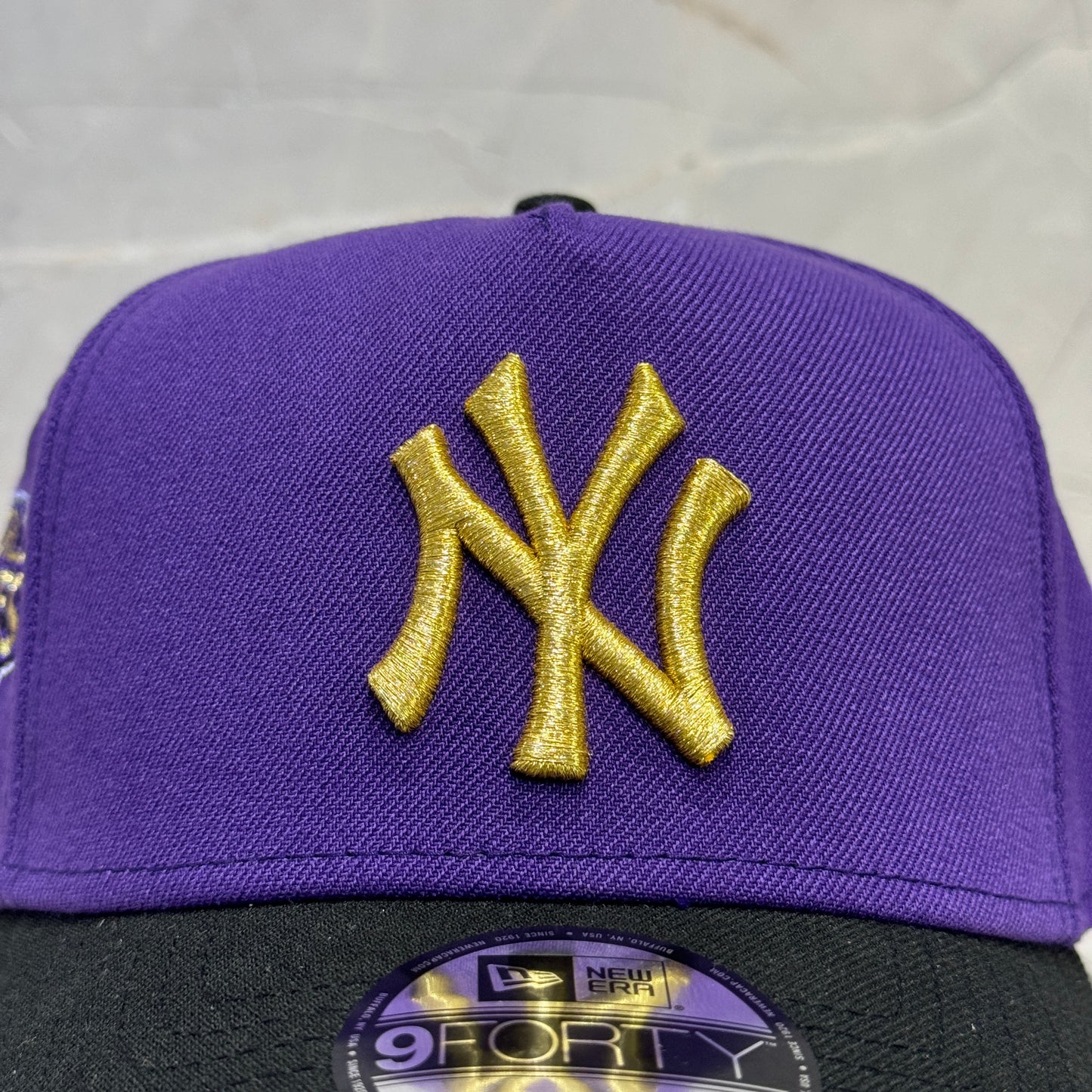 9FORTY AFRAME NY YANKEES PURPLE GOLD