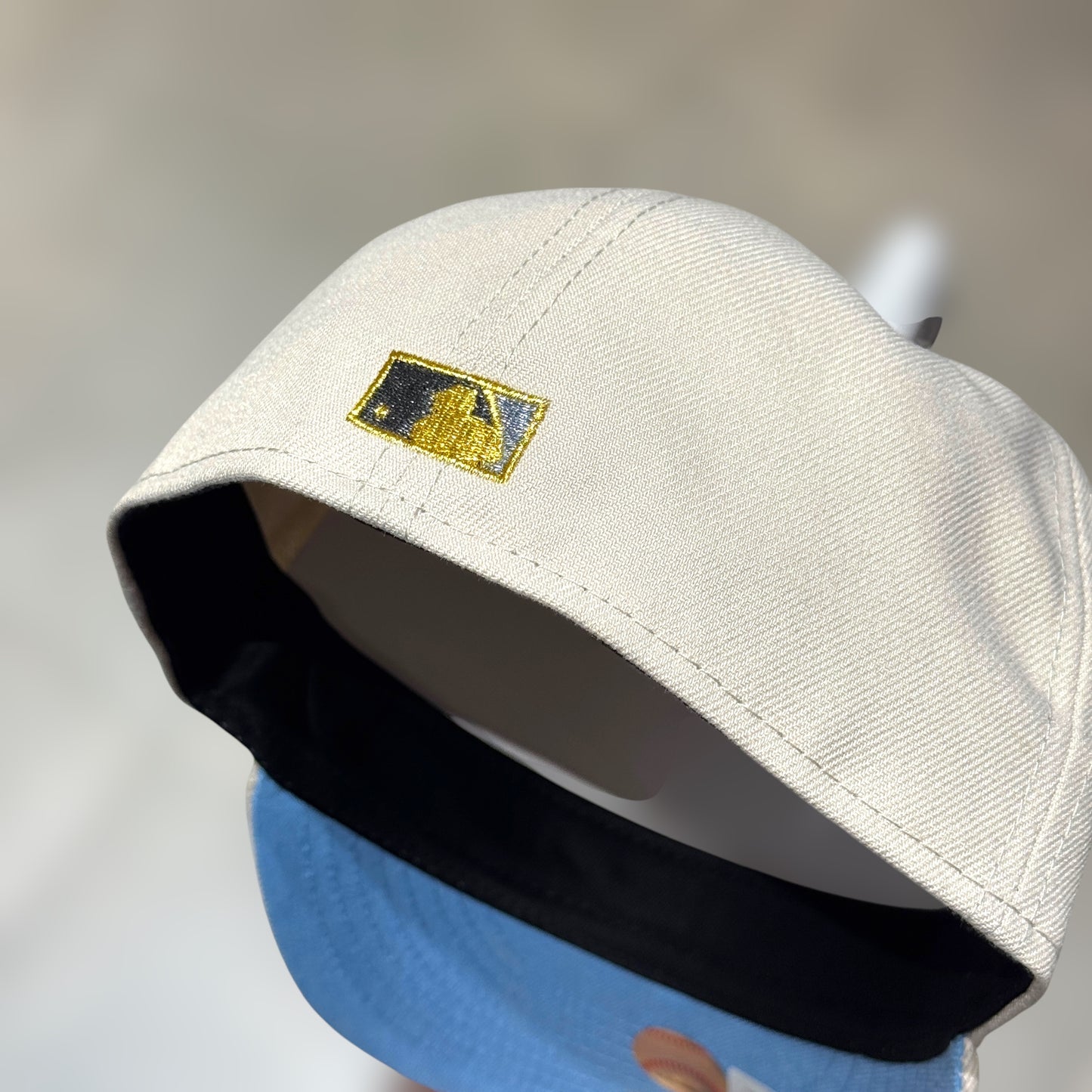 59FIFTY TORONTO BLUE JAYS BEIGE UNDERVISOR SKYBLUE WS 1993