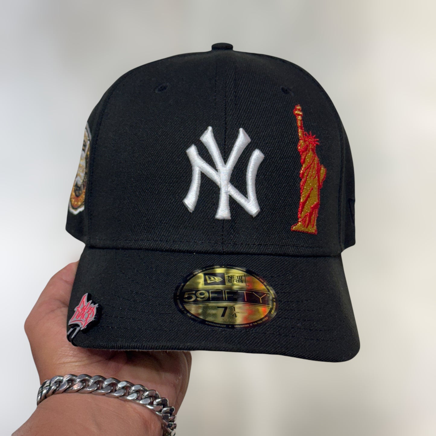 59FIFTY YY YANKEES BLACK STATUE RED PATCH 1998