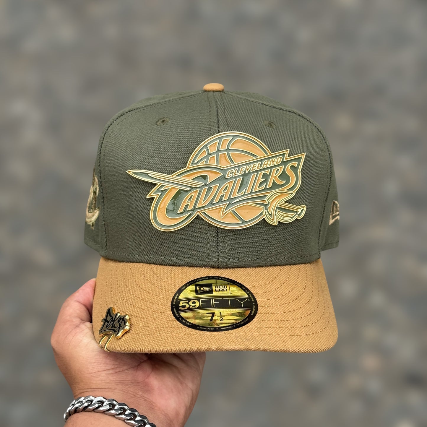 59FIFTY CAVALIERS METALIC LOGO OLIVE GREEN