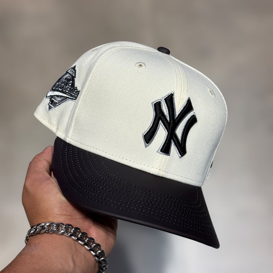 9FIFTY COLOR CHANGING NY YANKEES WHITE BLACK VISOR WS 1996