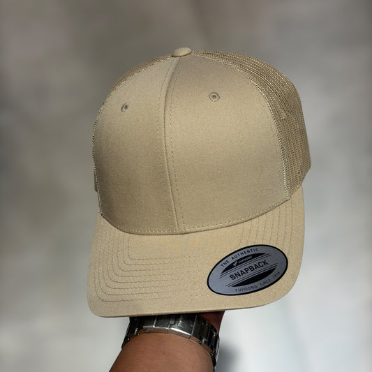 YUPOONG FLEXFIT beige llana para bordados