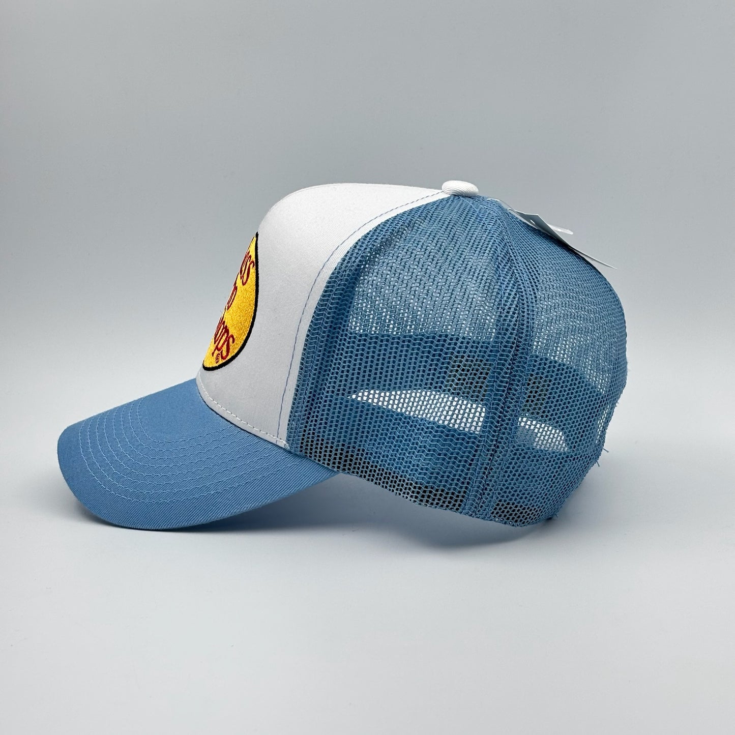 BASS PRO SHOPS WHITE SKYBLUE