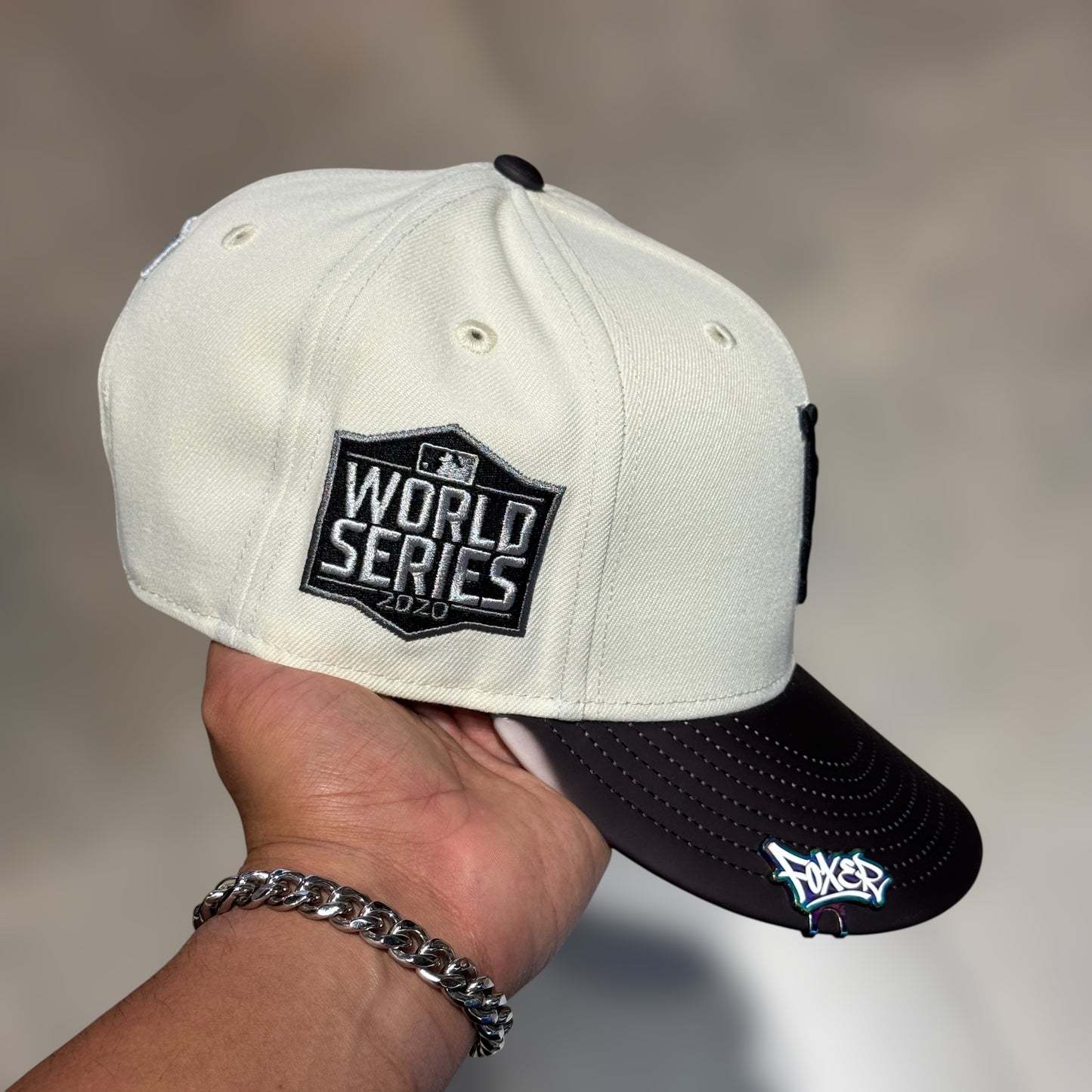 9FIFTY COLOR CHANGING LA DODGERS BEIGE BLACK LOGO WS 2020