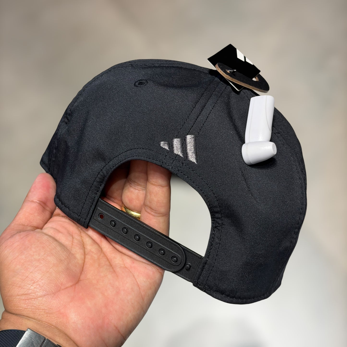 Adidas clima cool black ajustable