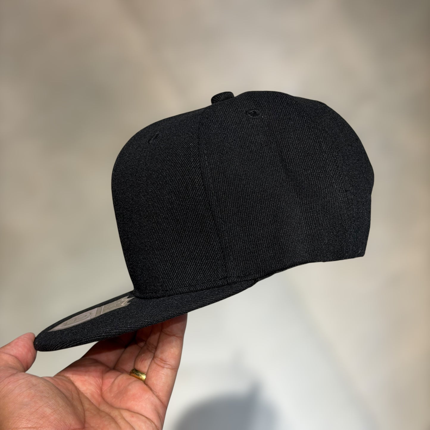 GORRA NEGRA PLANA llana para bordados
