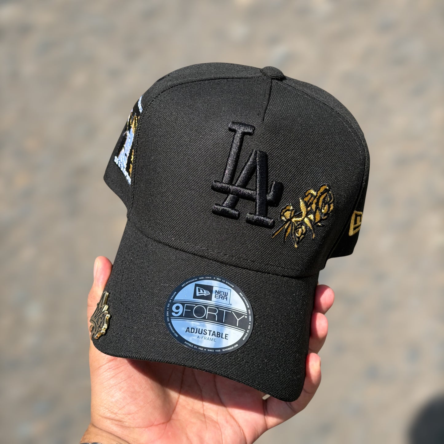 9FORTY LOS ANGELES DODGERS BLACK ON BLACK GOLD FLOWER