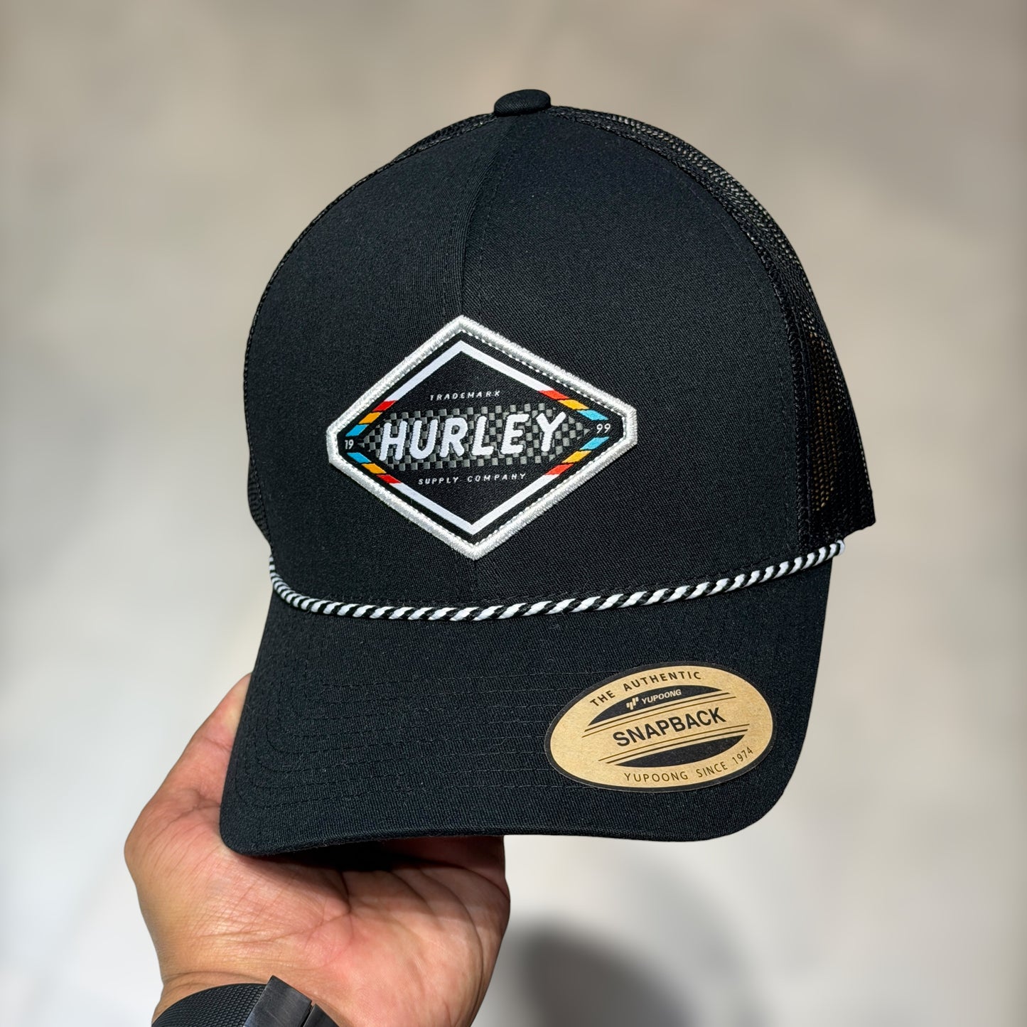 Hurley trucker black