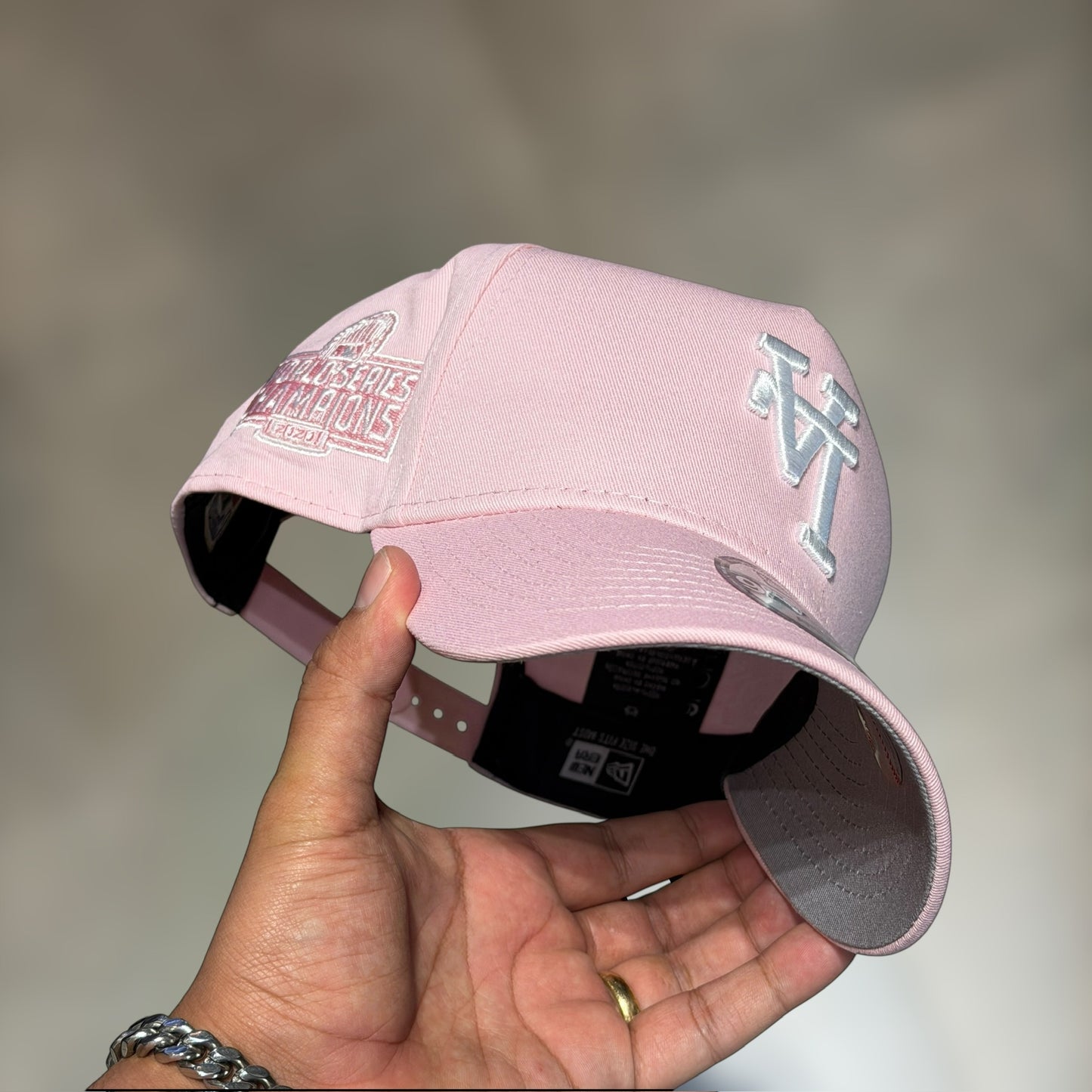 9FORTY A FRAME LA DODGERS PINK UPSIDE LOGO
