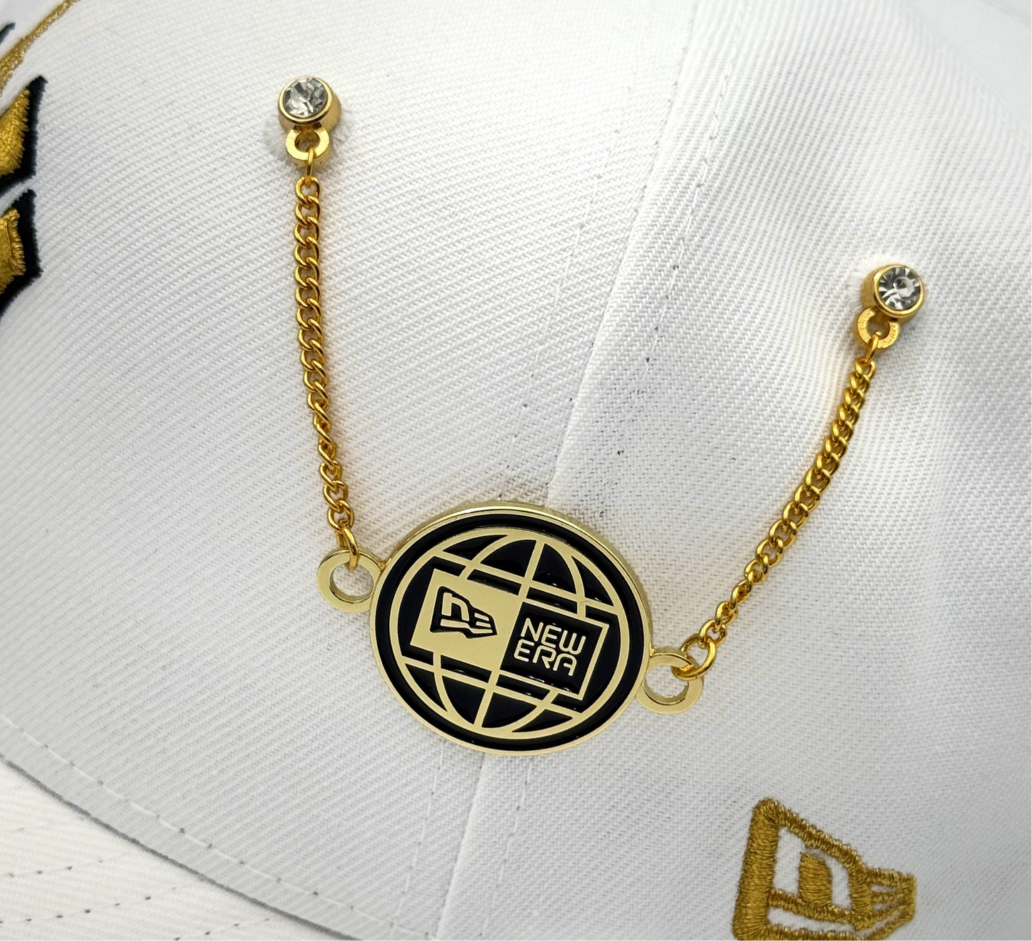 PIN CADENA NEW ERA 100 AÑOS