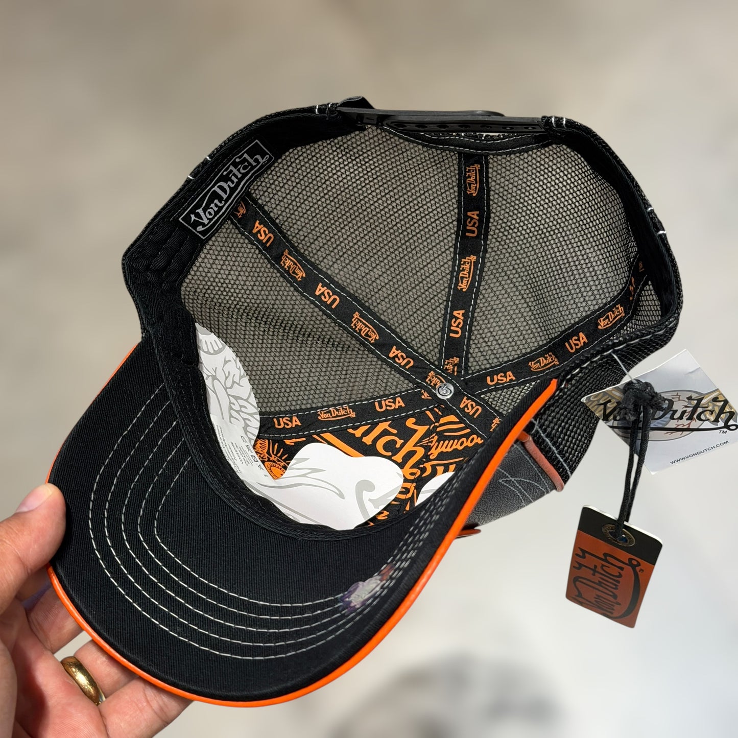 Von Dutch black
