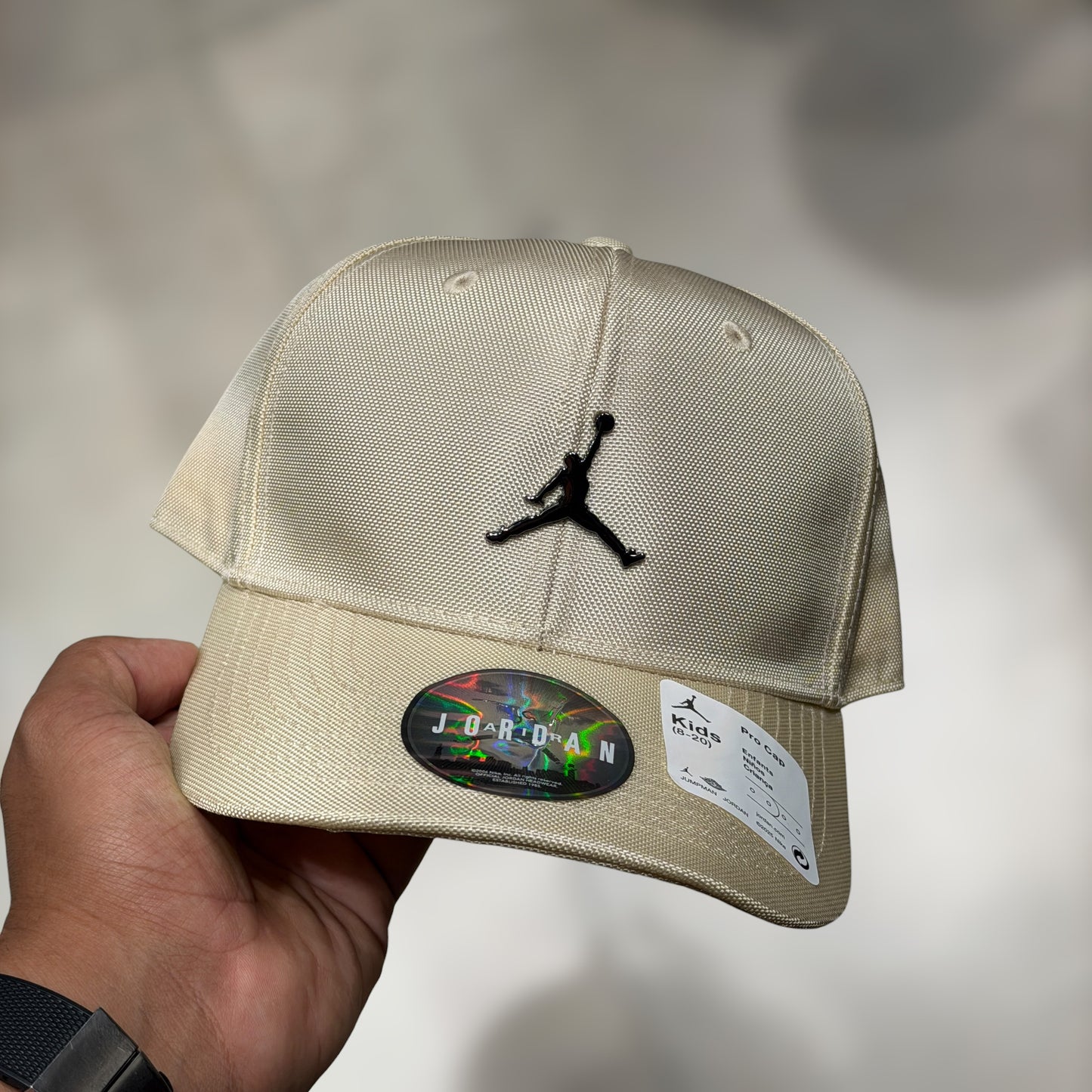 Jordan metalic logo niño size S/M