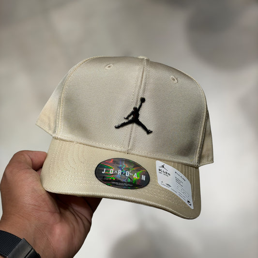 Jordan metalic logo niño size S/M