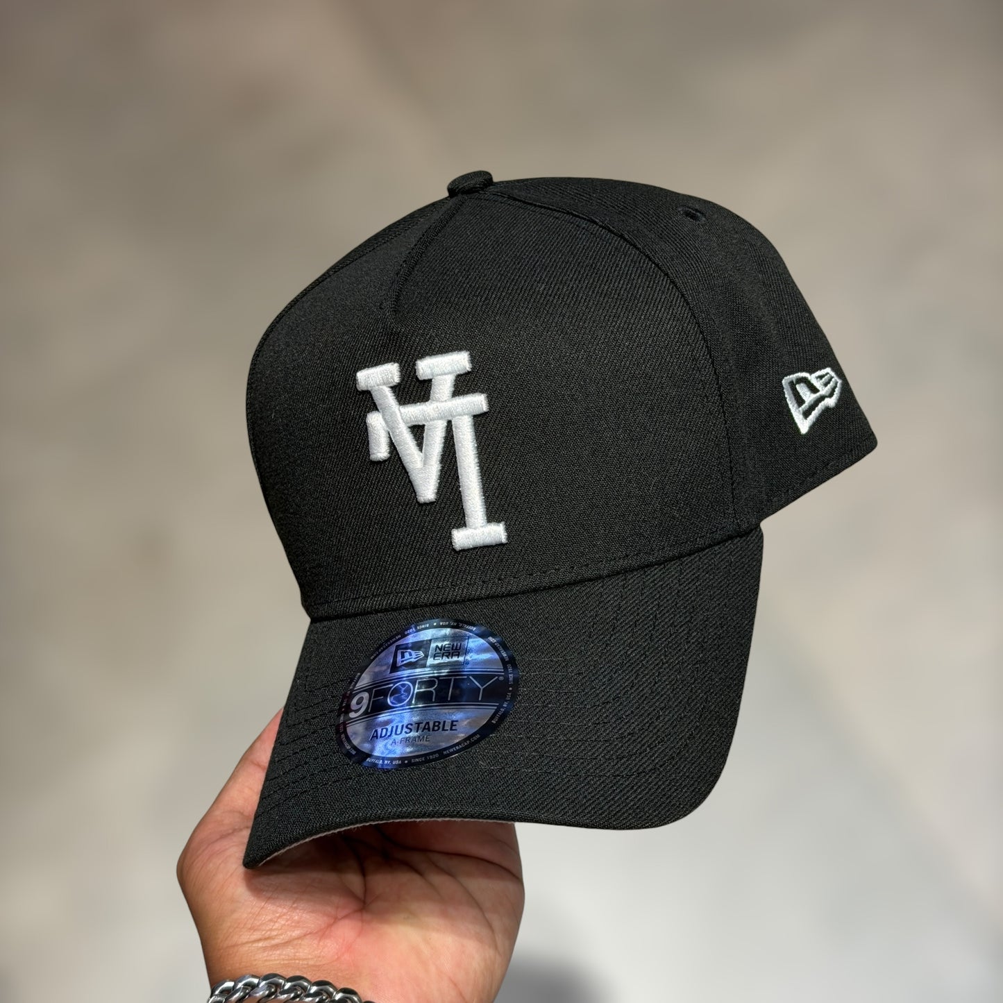 9FORTY A FRAME LA DODGERS BLACK WHITE LOGO UPSIDE