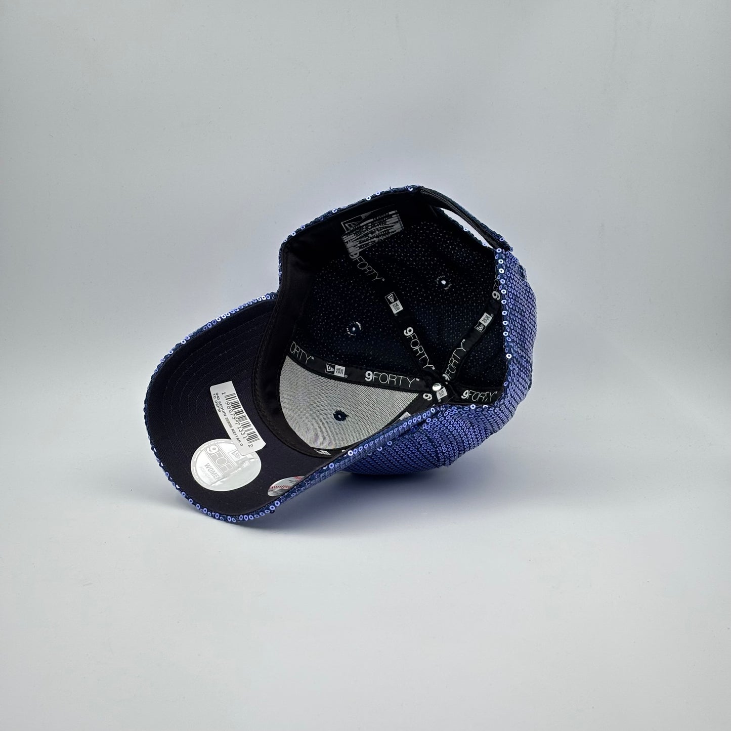 9FORTY NY YANKEES BLUE WHITE LOGO SEQUIN