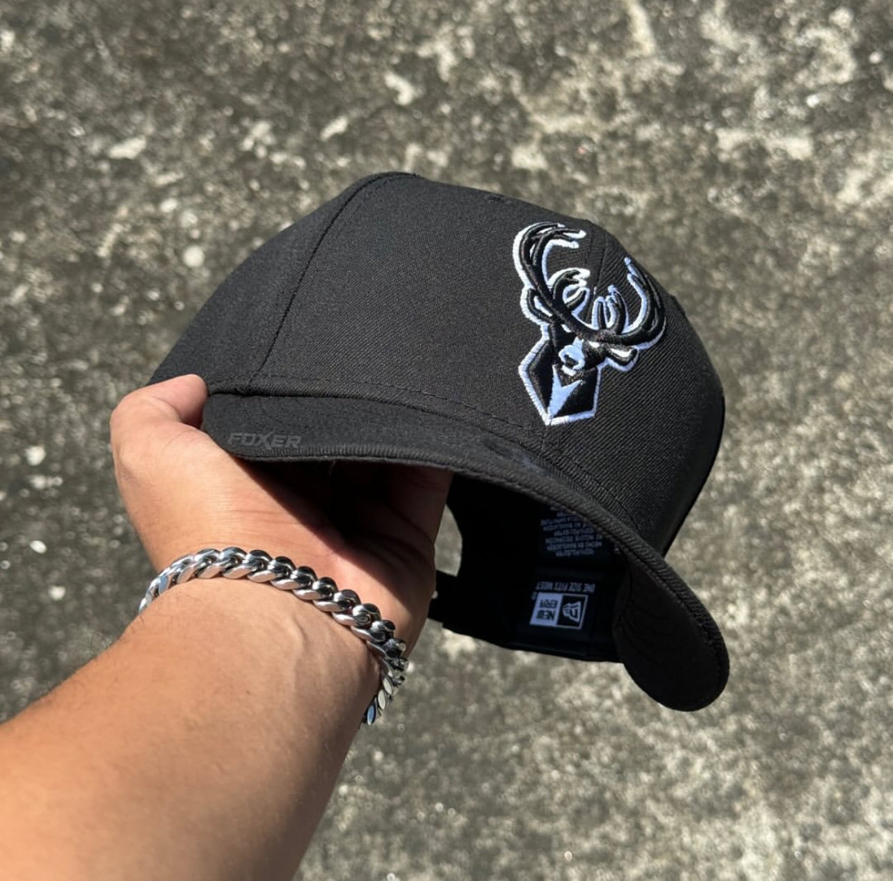 9FIFTY SNAPBACK MILWAUKEE BUCKS BLACK