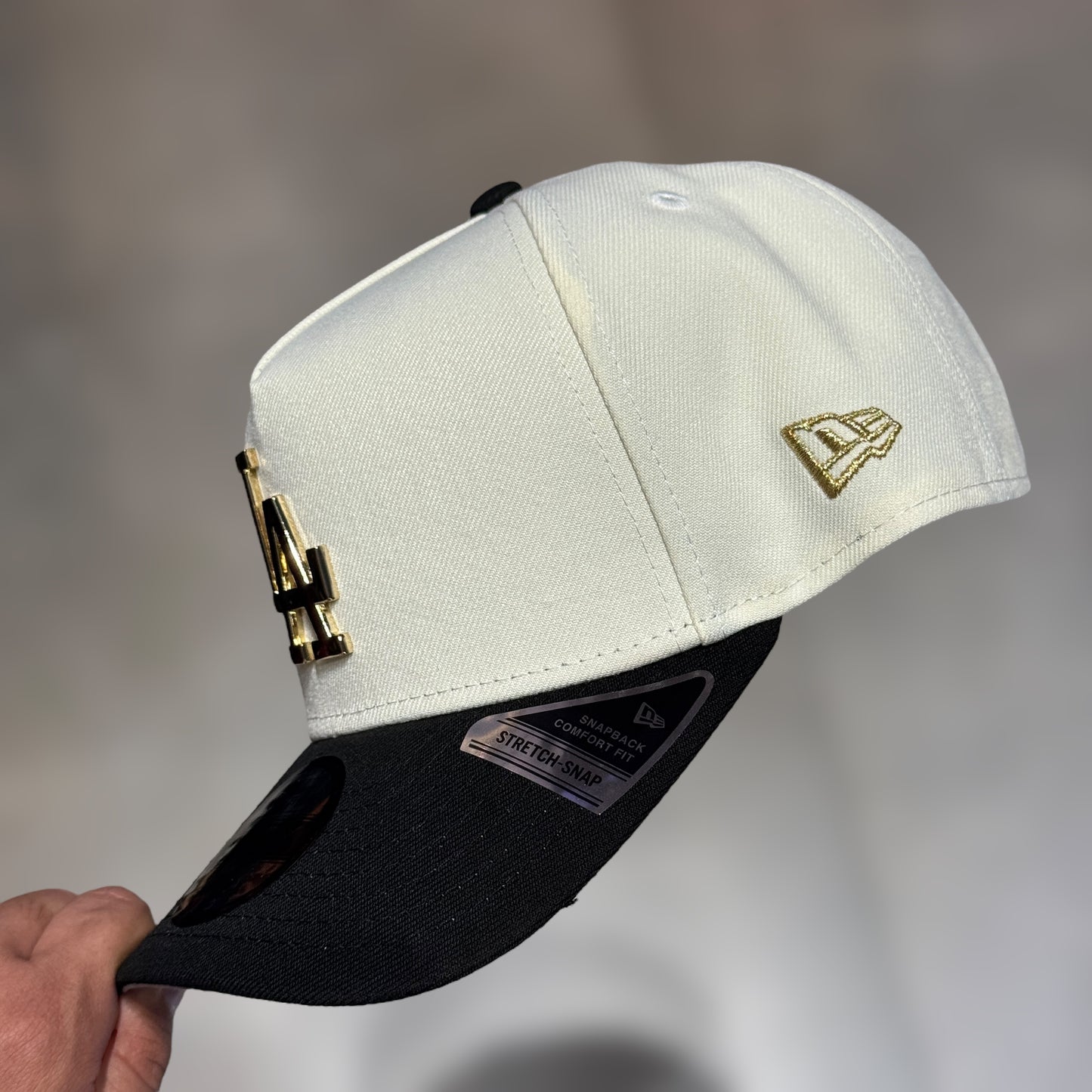 9FIFTY DODGERS BEIGE BLACK VISOR GOLD LOGO