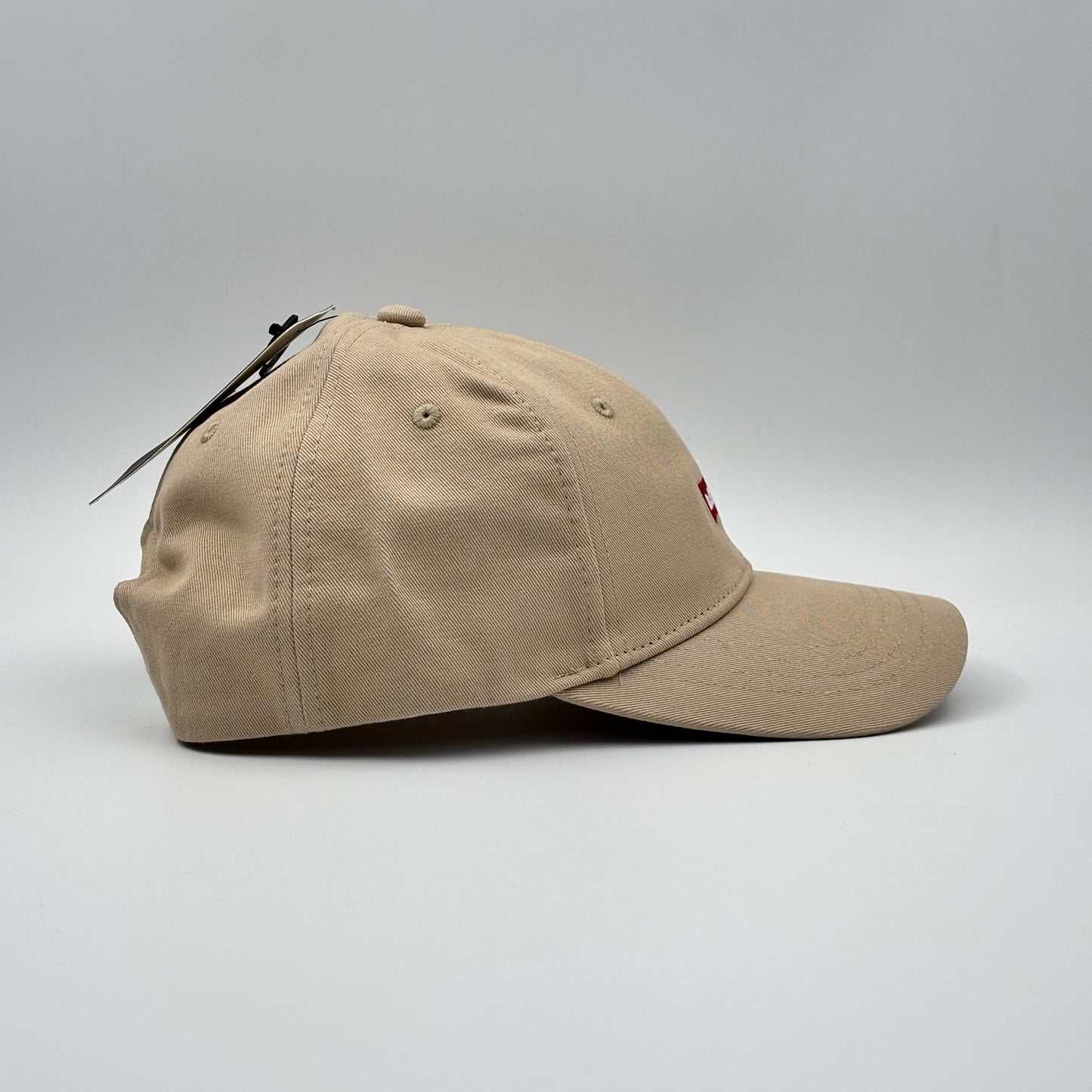 LEVIS CAQUI RED LOGO