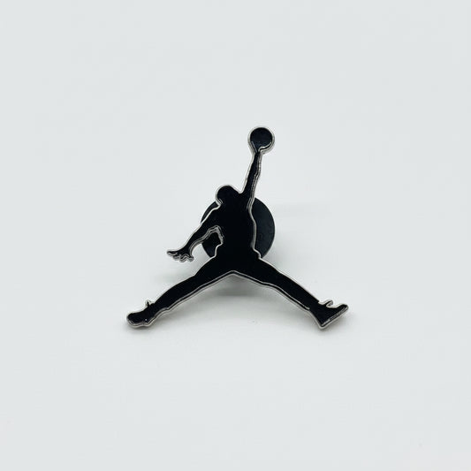 PIN METALICO LOGO JORDAN BLACK