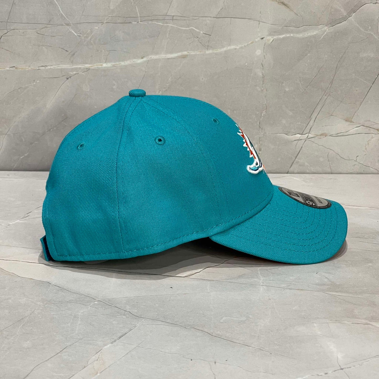 9FORTY DOLPHIN CLASIC