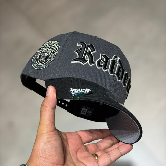 9FIFTY LOS RAIDERS GREY BLACK PATCH