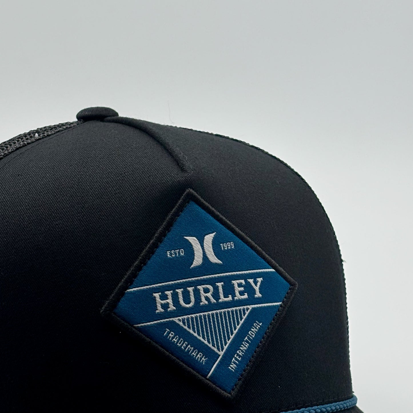 HURLEY BLACK/BLUE LOGO