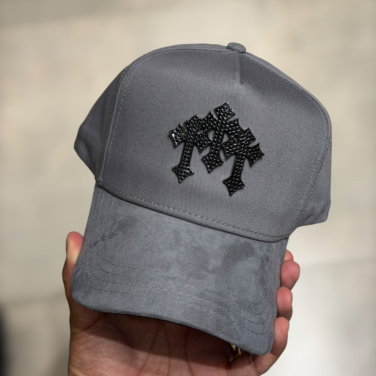 BÉLICA TRES CRUCES GRIS CONTTI HATS